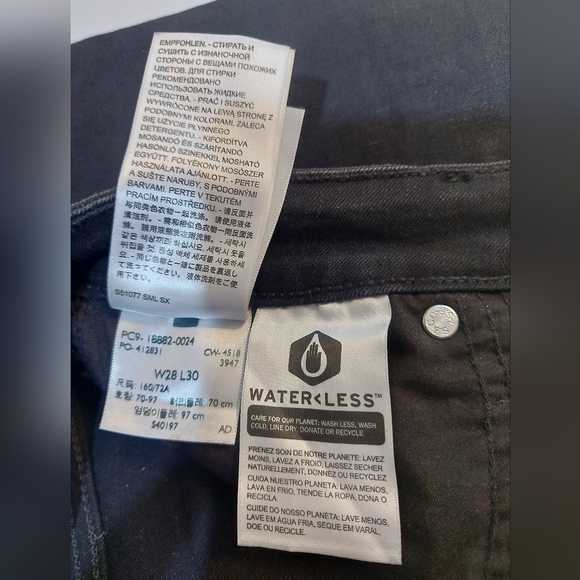 Levis Black Stretch Denim Jeans - Picture 3 of 6